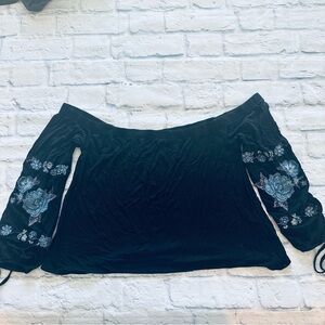 American Eagle Top XS | Black Off-Shoulder Blue Embroidered Boho Tie-Sleeve